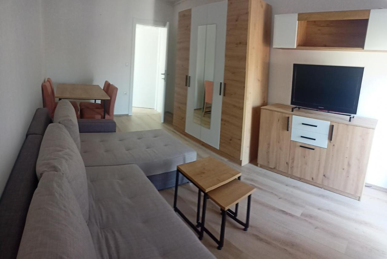 Lane Apartmani Veternik Экстерьер фото